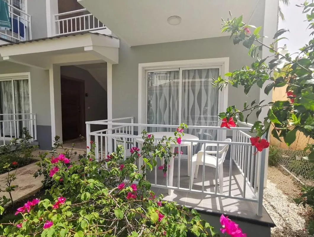 Hotel apartamentowy Caribbean Studios Tropicana With Pool - Playa Los Corales Punta Cana